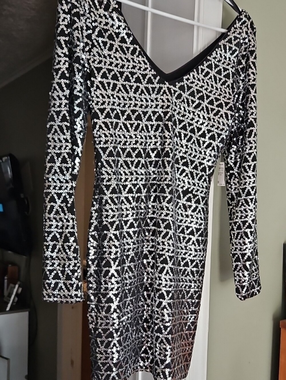 Frederick's Of Hollywood Black Sequin Geometric Slit Long-Sleeve Dress